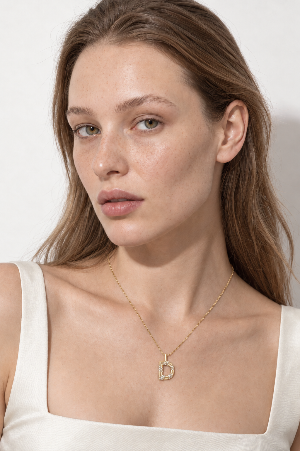 Initial letter pendant necklace