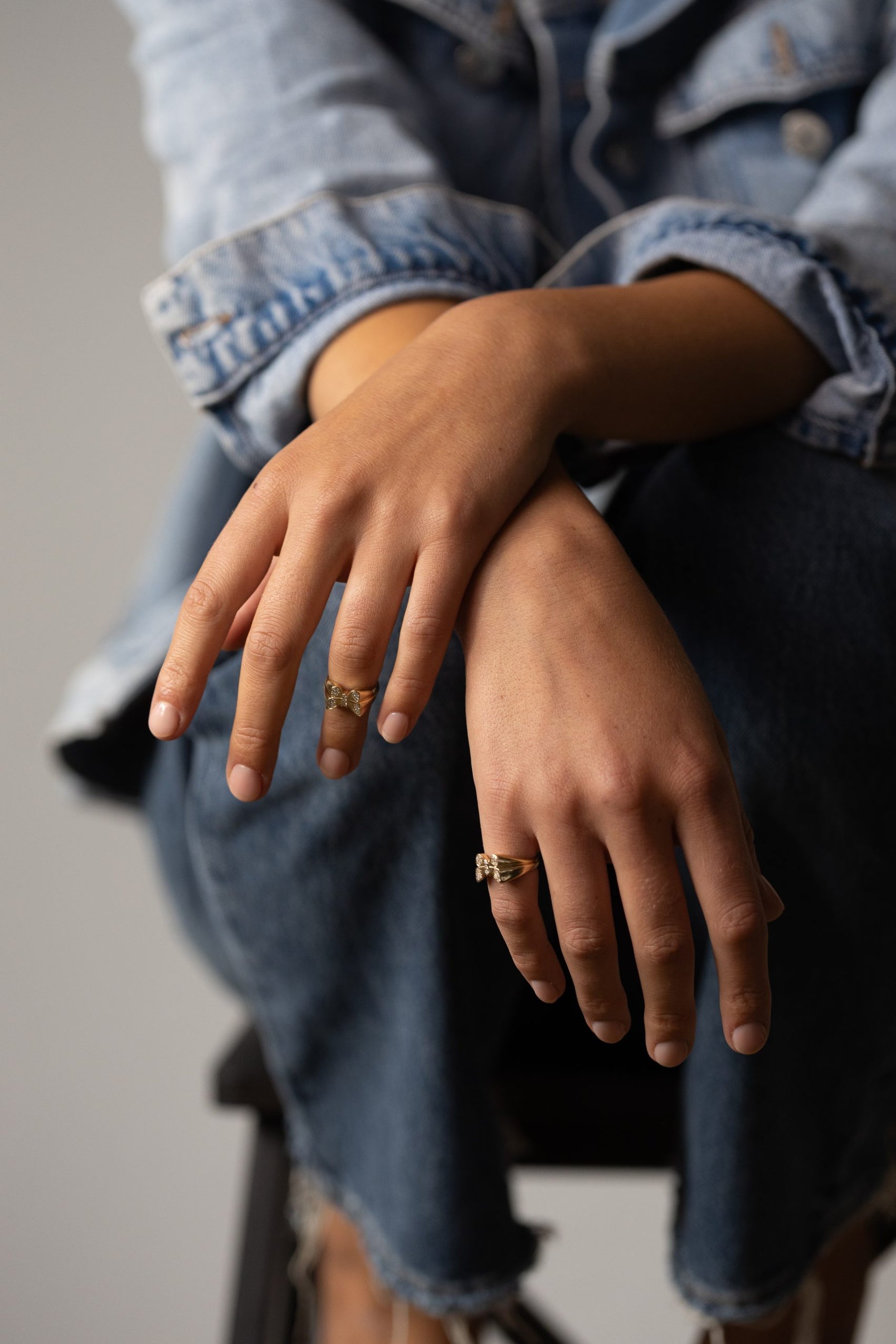 Shoham ring