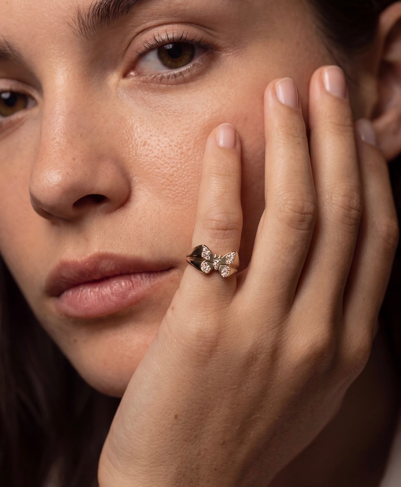 Shoham ring